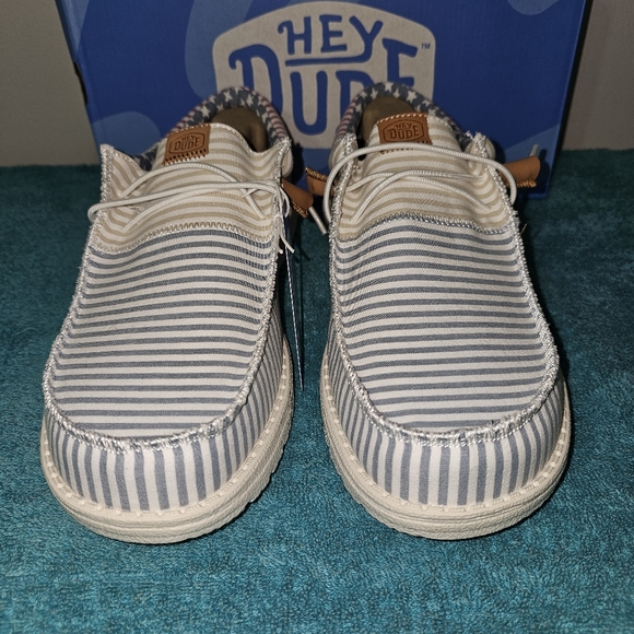 Hey Dude Wally Tri Seersucker Blue Red Slip-On Casual Shoes Men's Size 12 - Picture 3 of 6